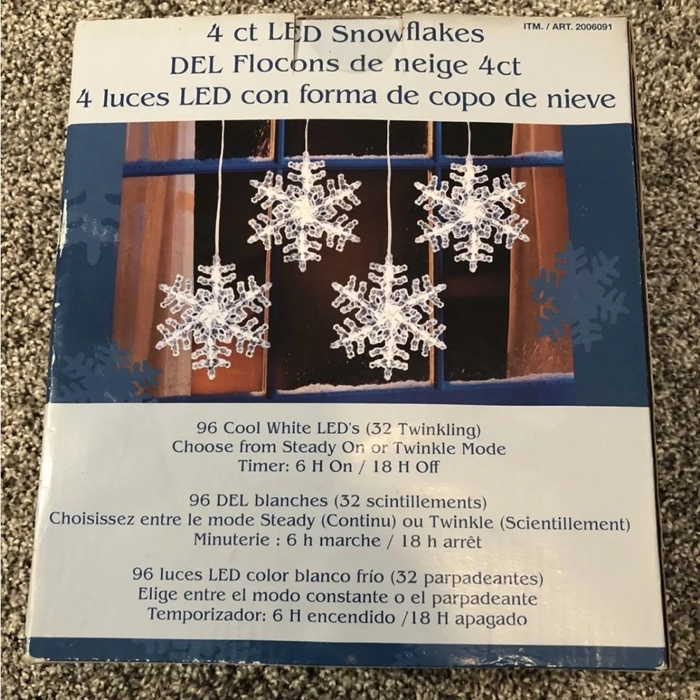 LED Snowflakes, 4 Count - NEW